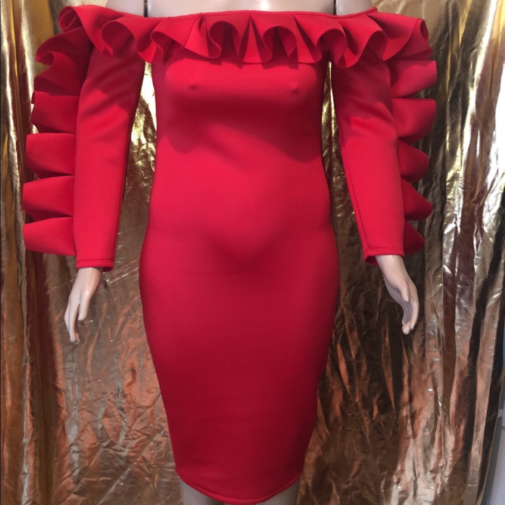 Stand out  slay dress from my clothing boutique